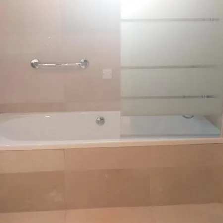 Horizon Luxury At Finikoudes Beach 301 * לרנקה